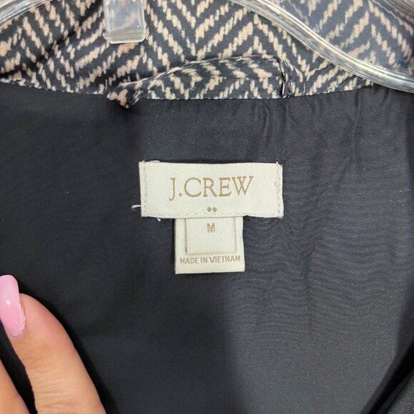 J.Crew Excursion puffer Down vest herringbone pattern Quilted Size M Black cream - Picture 9 of 11